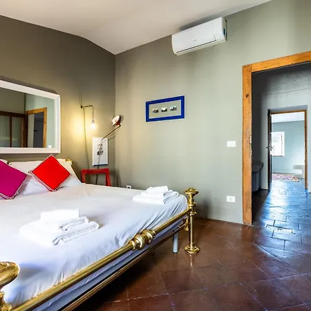 Attico Spazioso Ed Elegante A Santa Maria Maggiore Apartmán