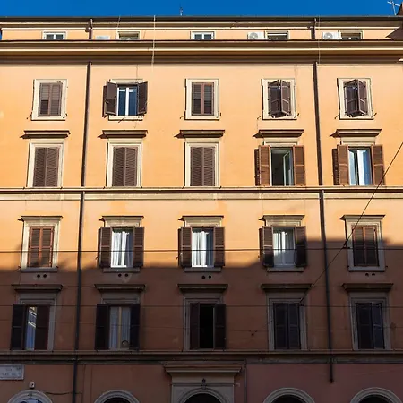 Attico Spazioso Ed Elegante A Santa Maria Maggiore Apartmán *